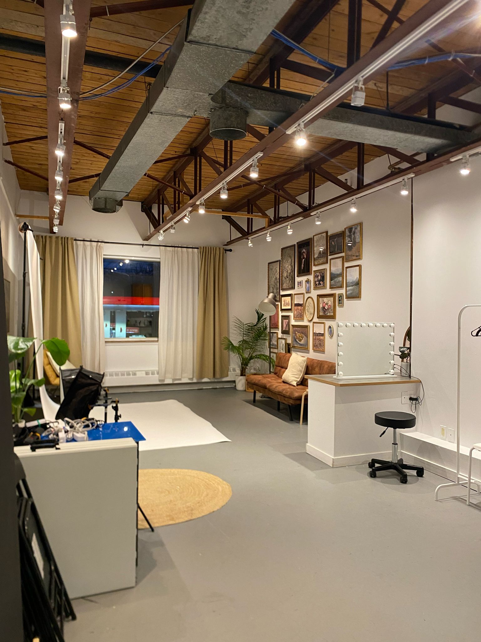 Content Hub Studio