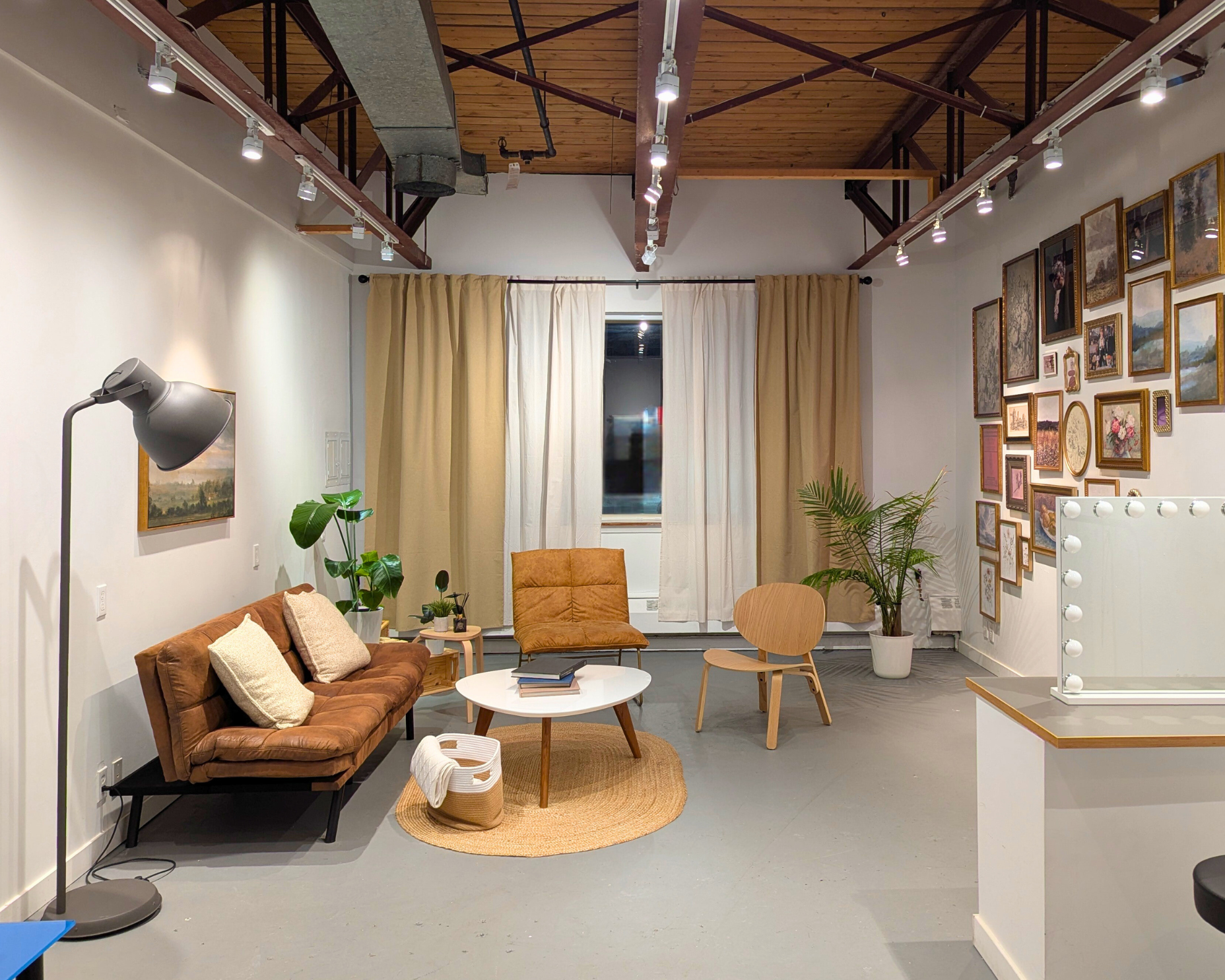 Content Hub Studio